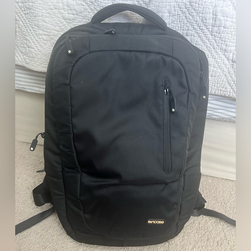 Incase Laptop Travel tech Backpack